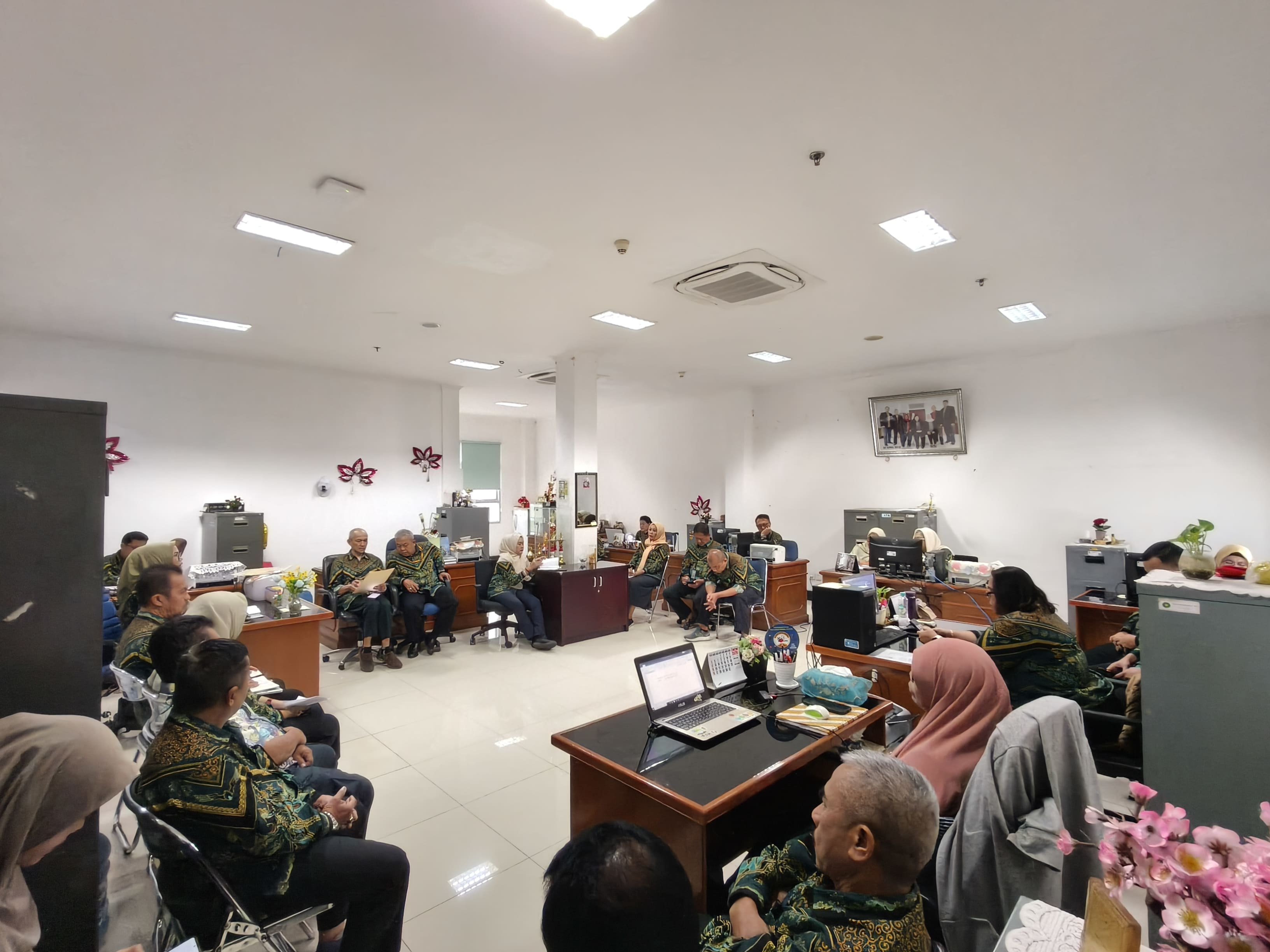 rapat-internal-kepan ...