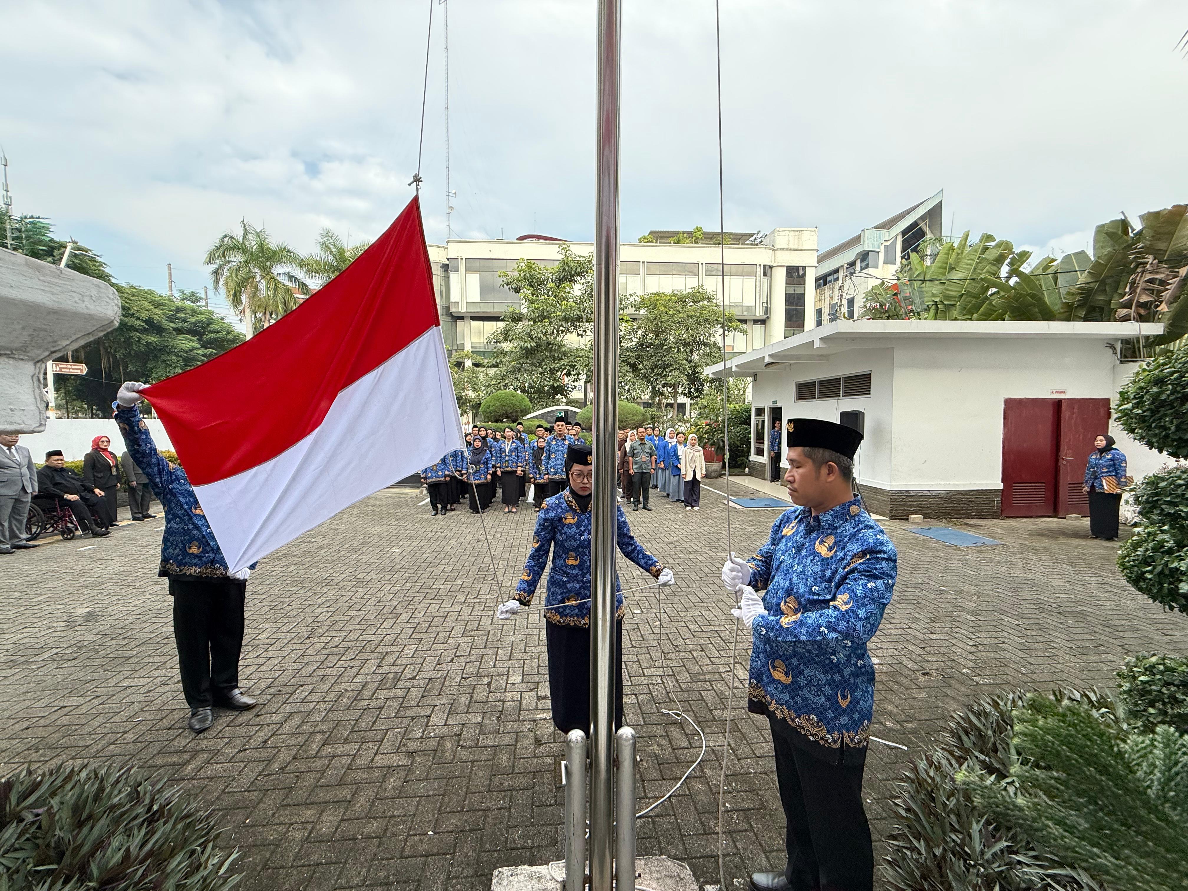 upacara-bendera-memp ...